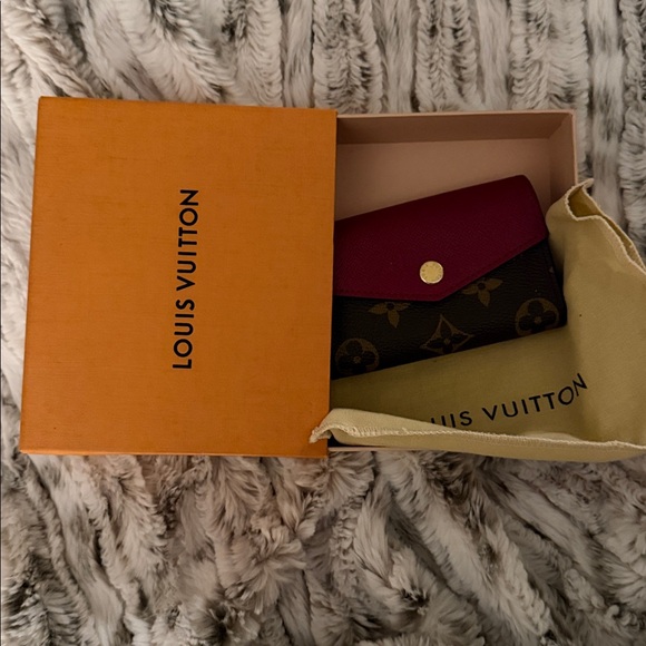 Louis Vuitton Sarah Style Multicartes Card Case - Fuchsia and Monogram - Picture 10 of 10